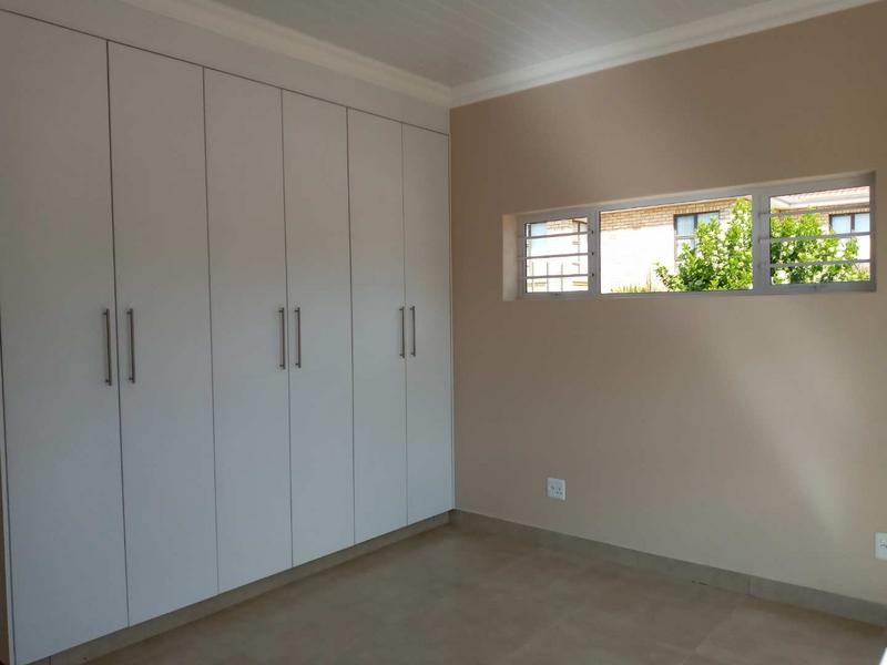 4 Bedroom Property for Sale in Menkenkop Western Cape
